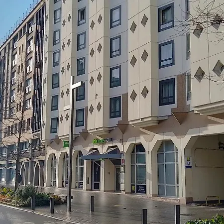 Отель Ibis Styles Centre Gare Beffroi 3*
